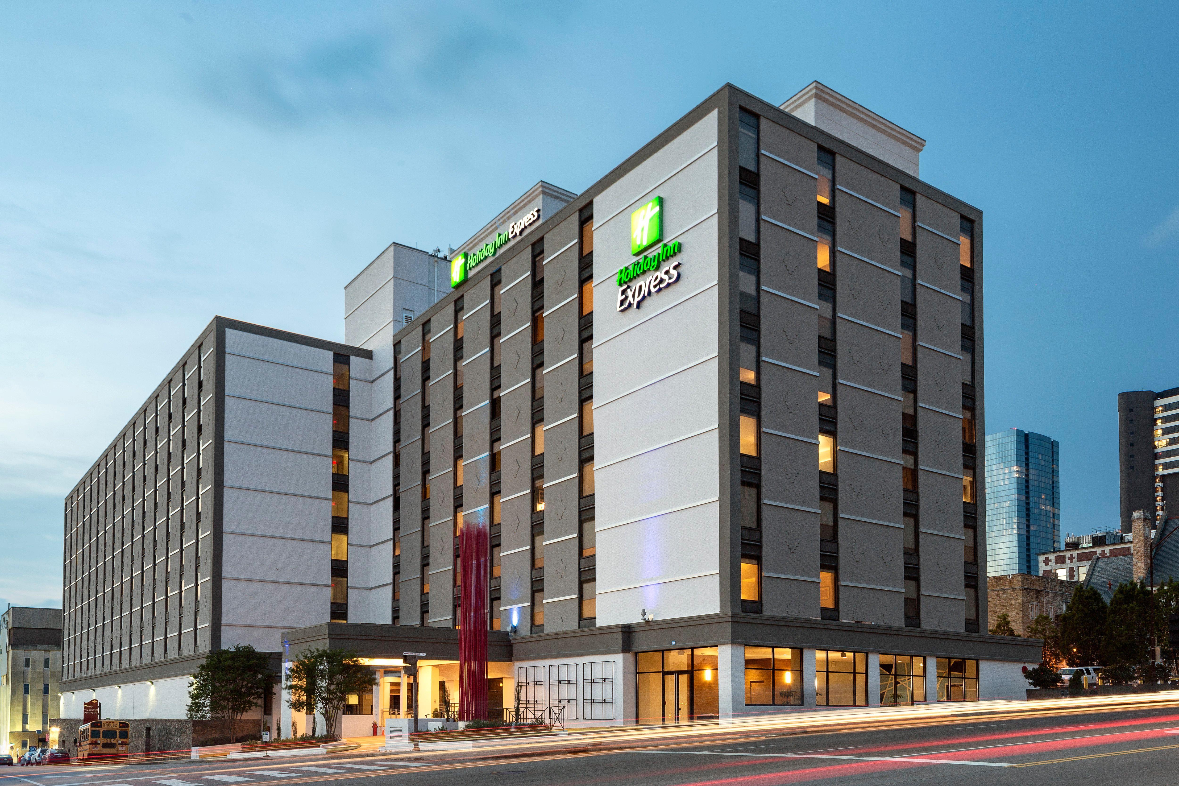 Holiday Inn Express Nashville-Downtown - Broadway By Ihg Экстерьер фото