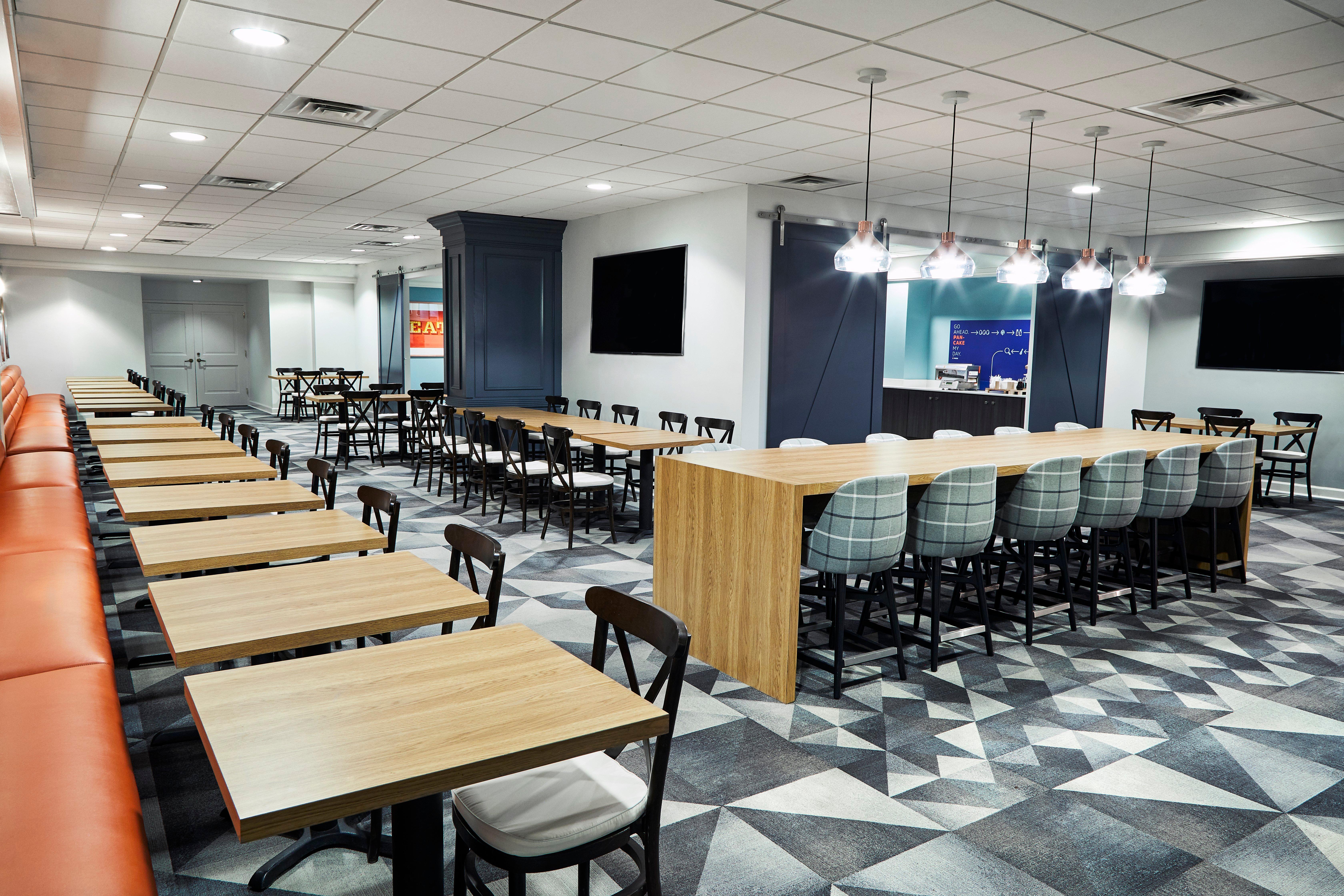 Holiday Inn Express Nashville-Downtown - Broadway By Ihg Экстерьер фото