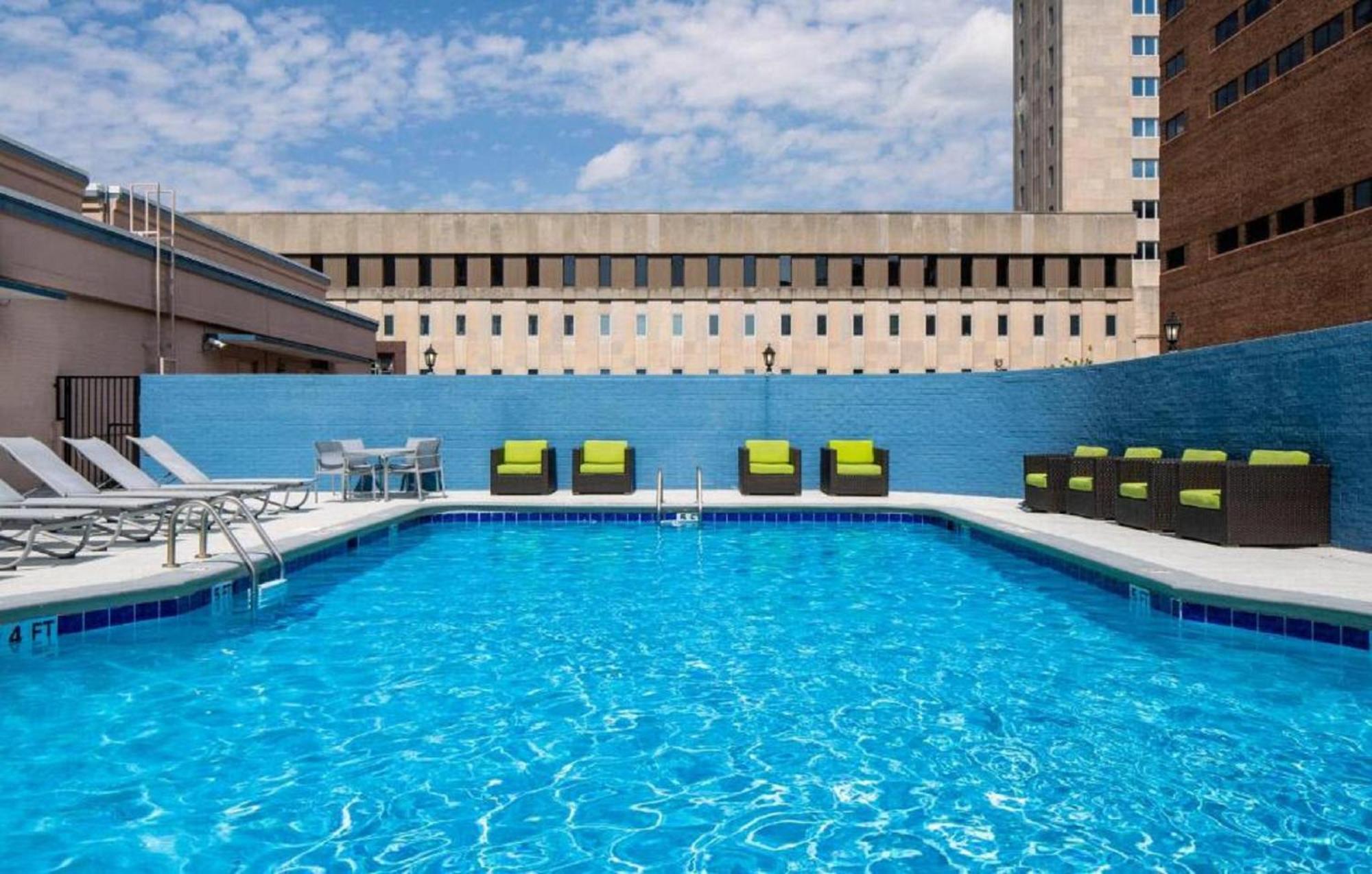 Holiday Inn Express Nashville-Downtown - Broadway By Ihg Экстерьер фото