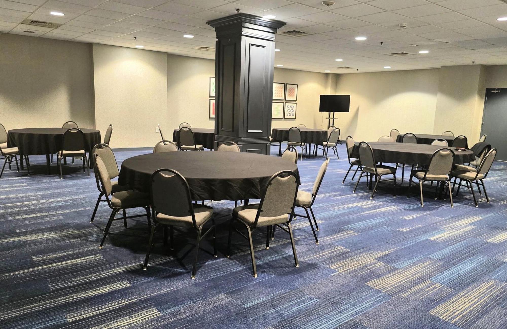 Holiday Inn Express Nashville-Downtown - Broadway By Ihg Экстерьер фото