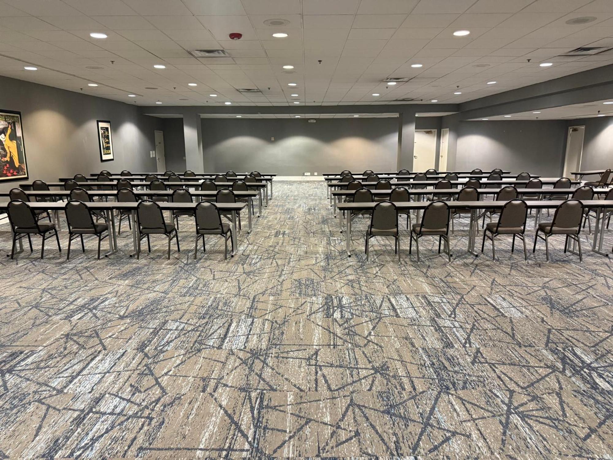 Holiday Inn Express Nashville-Downtown - Broadway By Ihg Экстерьер фото