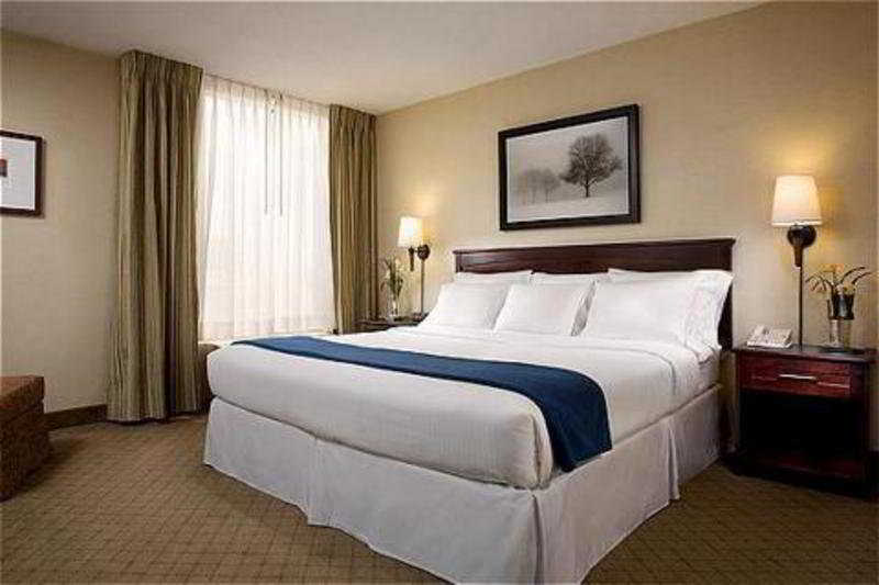 Holiday Inn Express Nashville-Downtown - Broadway By Ihg Экстерьер фото