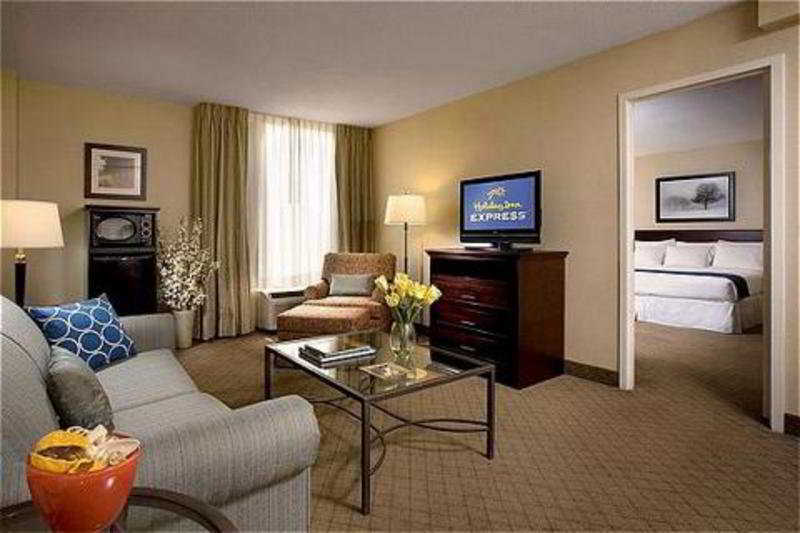Holiday Inn Express Nashville-Downtown - Broadway By Ihg Экстерьер фото