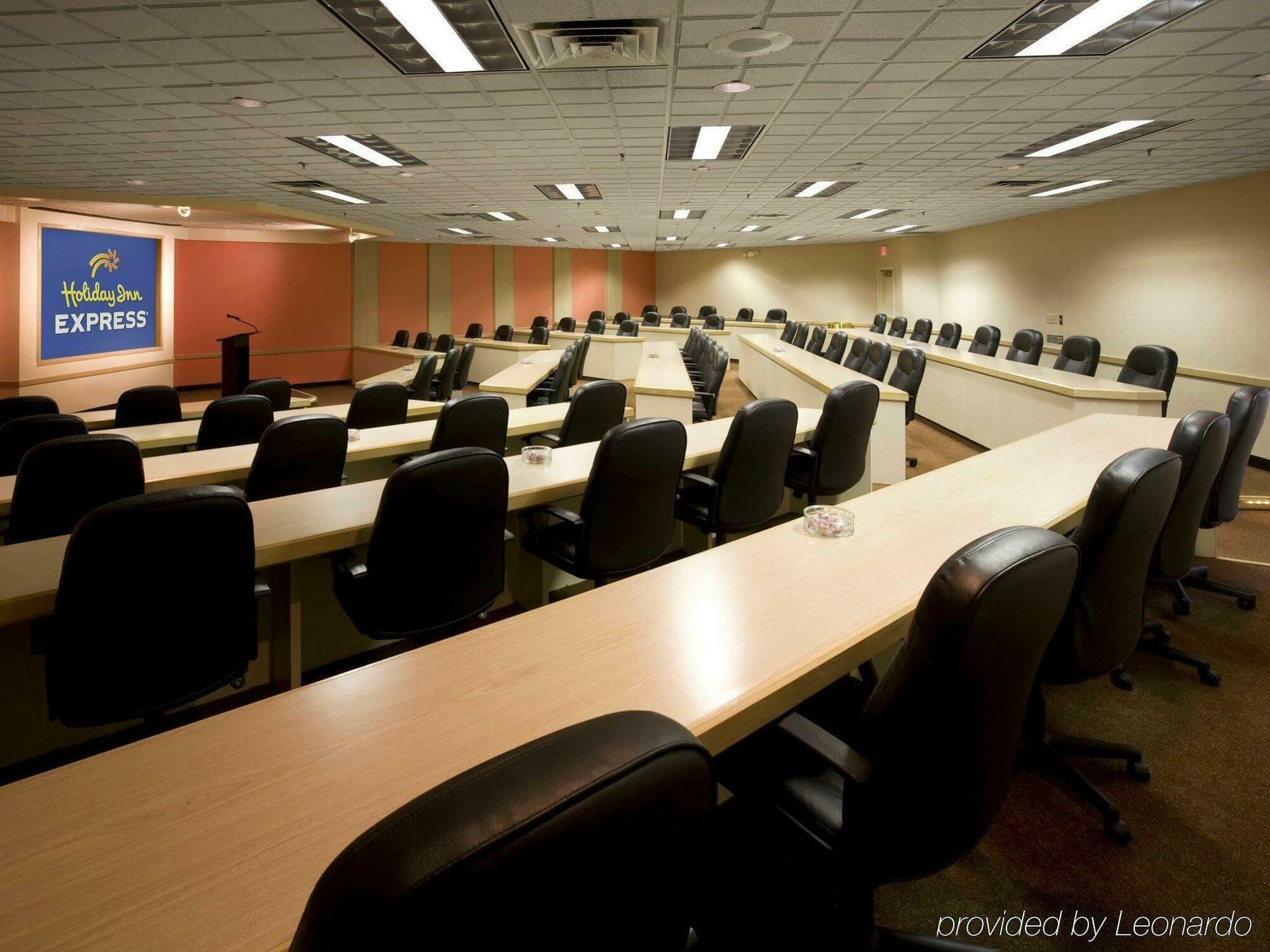 Holiday Inn Express Nashville-Downtown - Broadway By Ihg Экстерьер фото